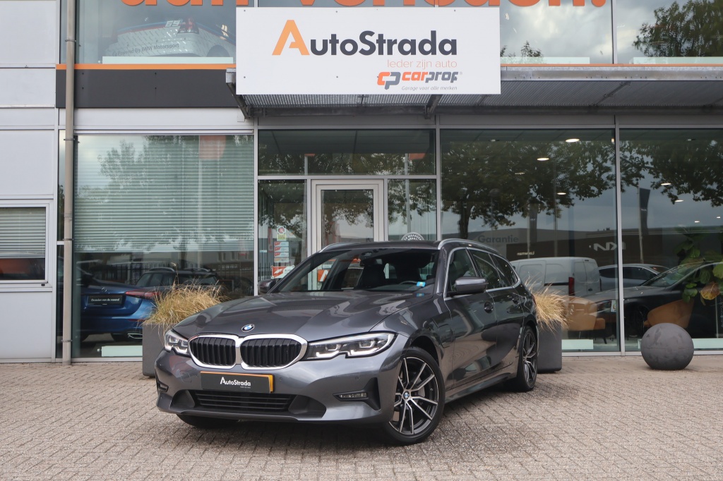 BMW 3 Serie BMW 3-Serie Touring (G21) 330e 292pk Aut | Harman/Kardon | Cruise | Carplay | Keyless | Stoelverwarming