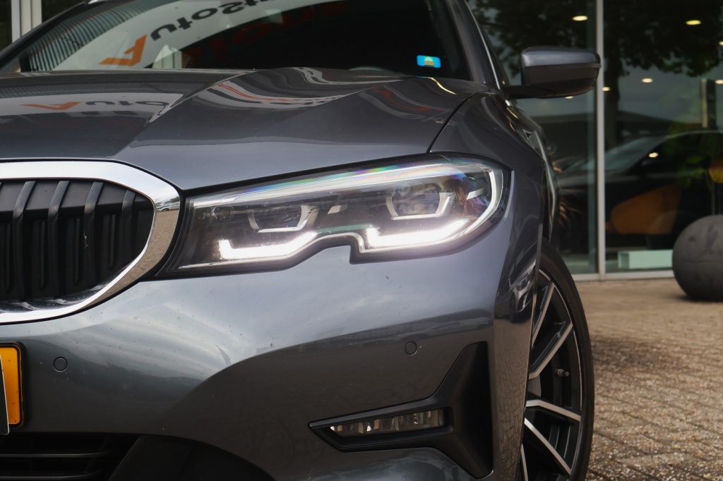 BMW 3 Serie BMW 3-Serie Touring (G21) 330e 292pk Aut | Harman/Kardon | Cruise | Carplay | Keyless | Stoelverwarming