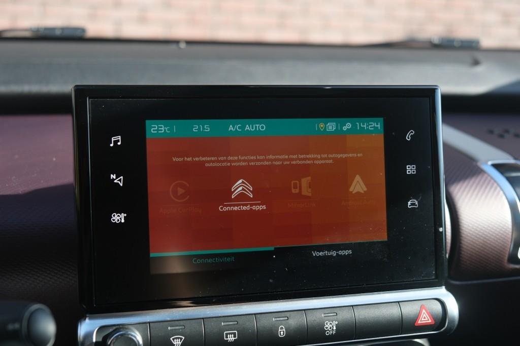 Citroën C4 Cactus Citroen C4 Cactus 1.2 PureTech 130pk Shine – Panoramadak – Achteruitrijcamera – Apple CarPlay –  Navigatiesysteem – Keyless entry – Parkeersensoren – Automatische airconditioning – Cruise control