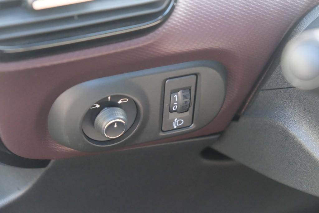 Citroën C4 Cactus Citroen C4 Cactus 1.2 PureTech 130pk Shine – Panoramadak – Achteruitrijcamera – Apple CarPlay –  Navigatiesysteem – Keyless entry – Parkeersensoren – Automatische airconditioning – Cruise control