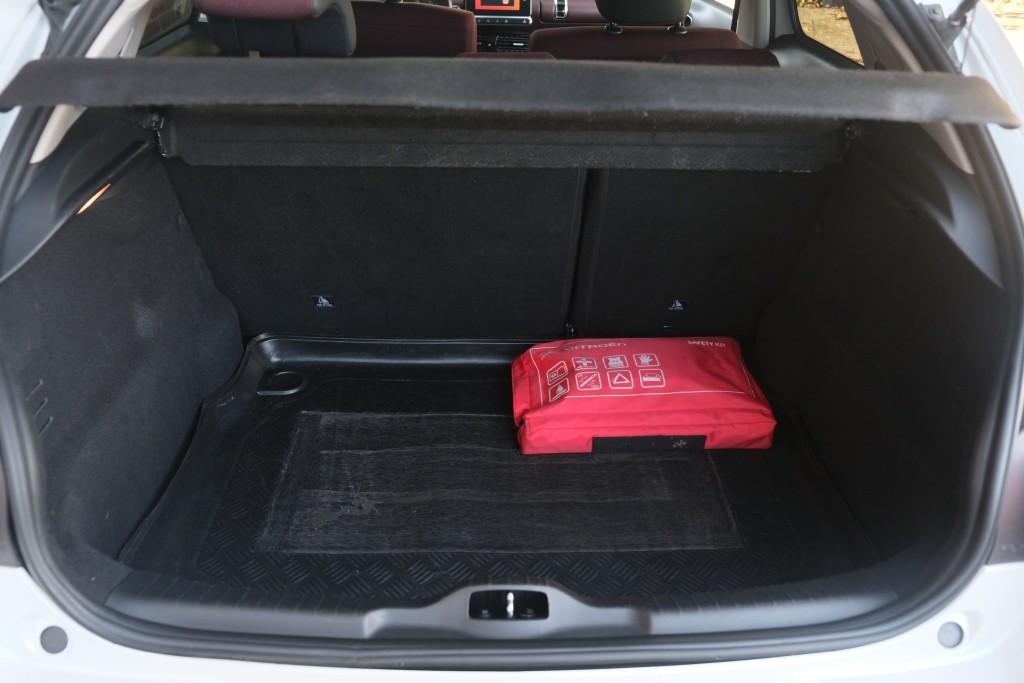 Citroën C4 Cactus Citroen C4 Cactus 1.2 PureTech 130pk Shine – Panoramadak – Achteruitrijcamera – Apple CarPlay –  Navigatiesysteem – Keyless entry – Parkeersensoren – Automatische airconditioning – Cruise control