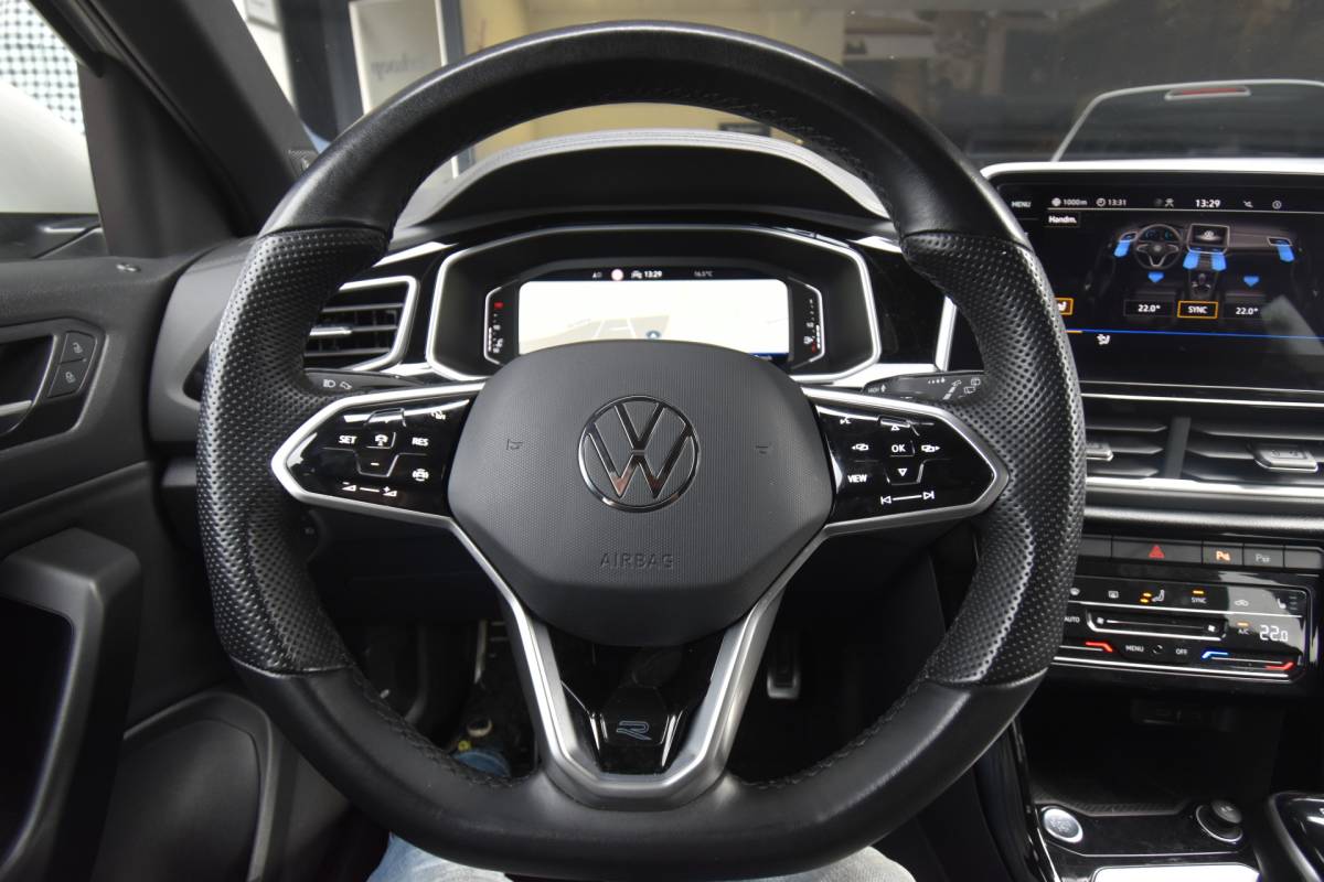 Volkswagen T-Roc Volkswagen T-Roc 1.5 TSI R-Line Business+ , FACELIFT  !! , EL PANODAK  , LMV19 ,  A UITRIJ CAM  ,  VIRTUAL COCKPIT , NAVI , CLIMATR ,