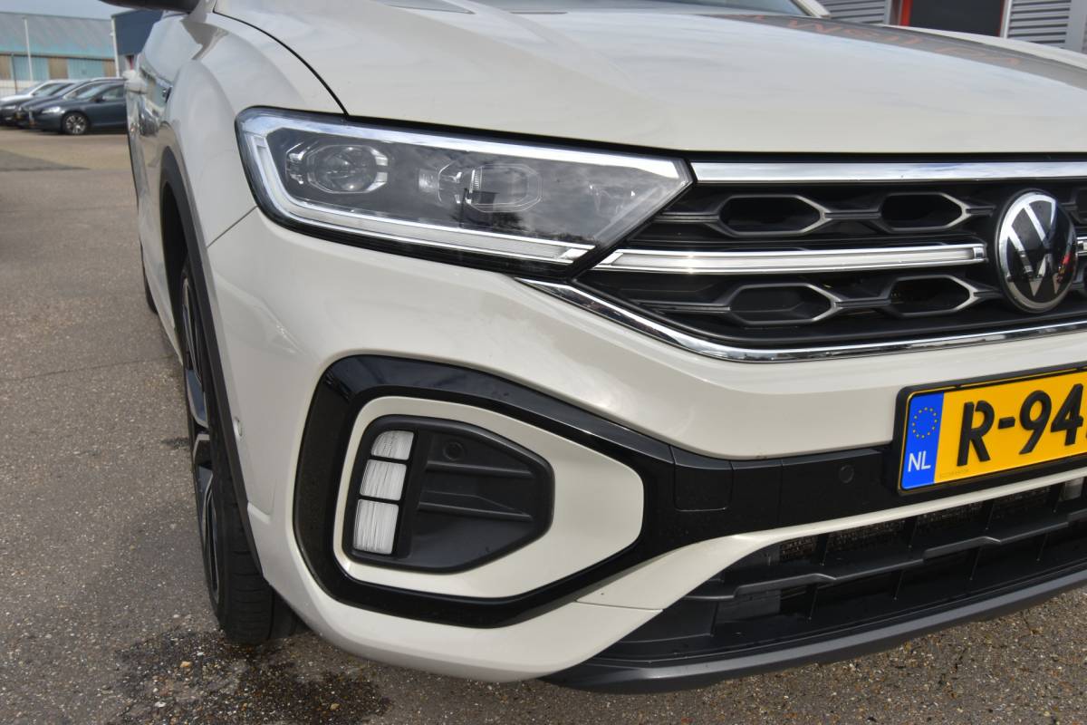 Volkswagen T-Roc Volkswagen T-Roc 1.5 TSI R-Line Business+ , FACELIFT  !! , EL PANODAK  , LMV19 ,  A UITRIJ CAM  ,  VIRTUAL COCKPIT , NAVI , CLIMATR ,