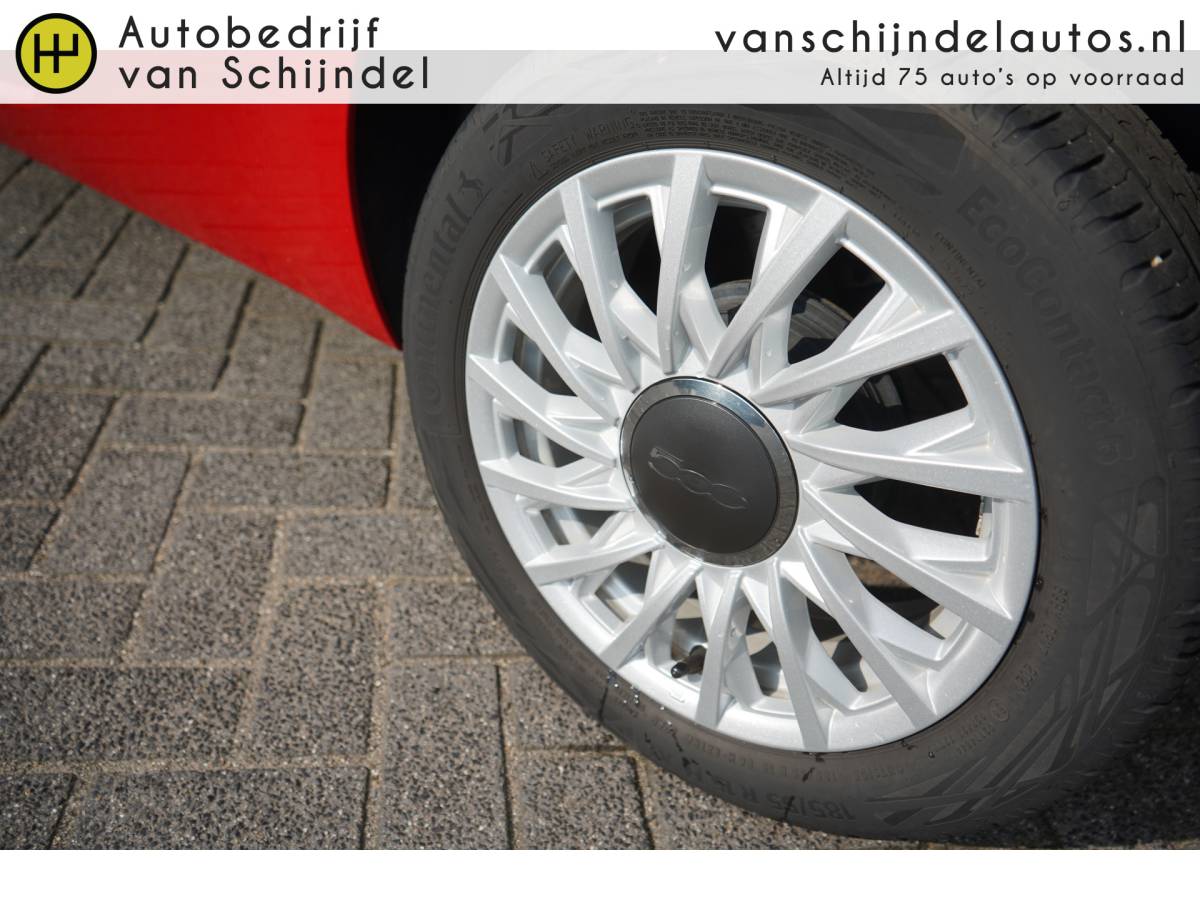 Fiat 500 Fiat 500 1.0 HYBRID DOLCEVITA SEPT 2021 ORIGINEEL NEDERLANDS PANORAMADAK LEDER ECC AIRCO CRUISECONTROL PARKEERSENSOREN BLUETOOTH 15INCH LMV ELECTR.RAMEN/SPIEGELS