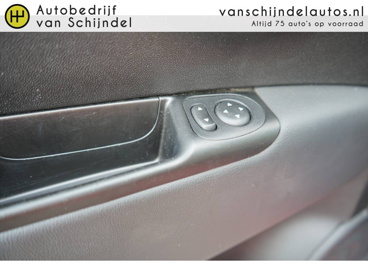 Fiat 500 Fiat 500 1.0 HYBRID DOLCEVITA SEPT 2021 ORIGINEEL NEDERLANDS PANORAMADAK LEDER ECC AIRCO CRUISECONTROL PARKEERSENSOREN BLUETOOTH 15INCH LMV ELECTR.RAMEN/SPIEGELS