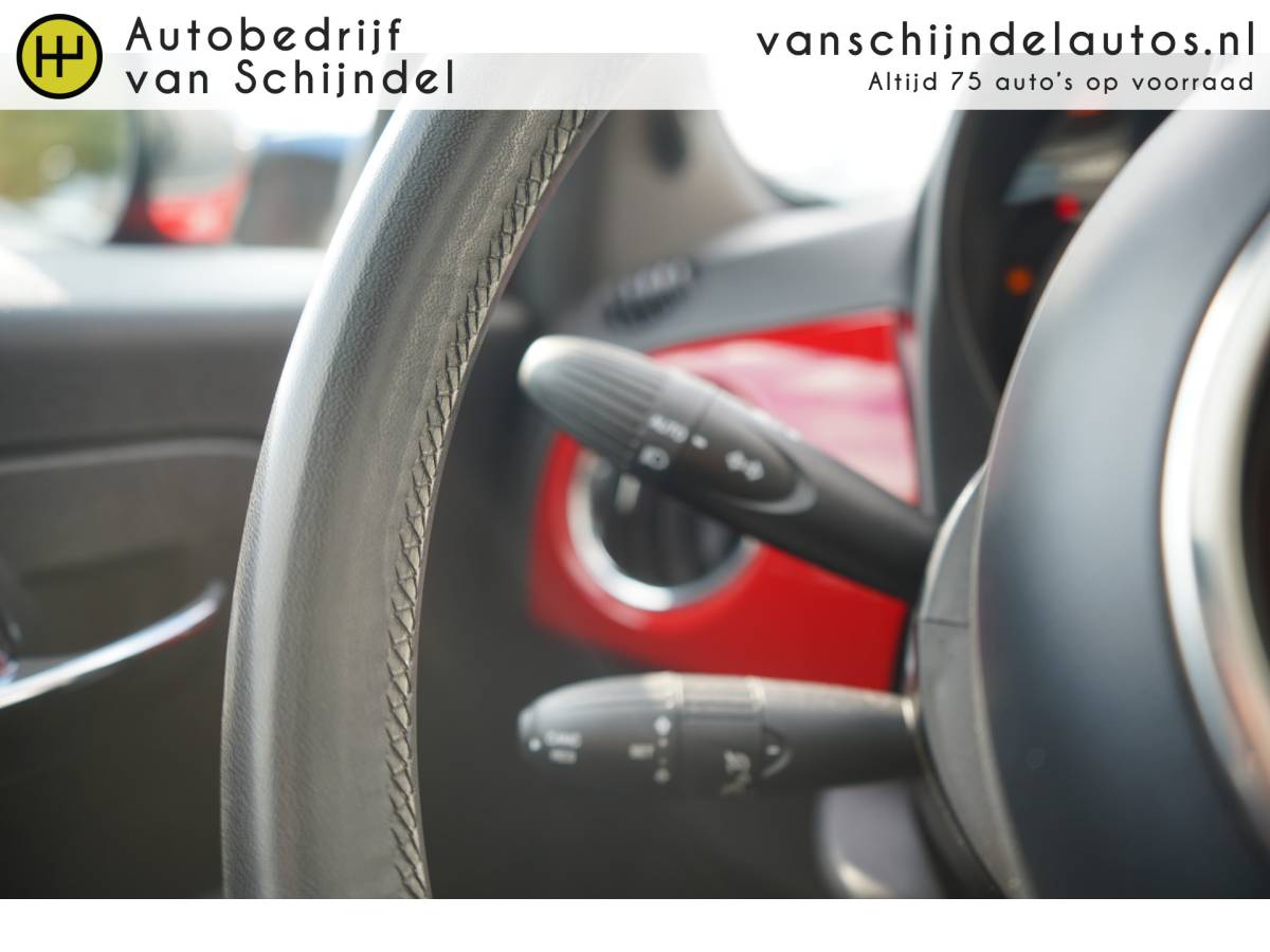 Fiat 500 Fiat 500 1.0 HYBRID DOLCEVITA SEPT 2021 ORIGINEEL NEDERLANDS PANORAMADAK LEDER ECC AIRCO CRUISECONTROL PARKEERSENSOREN BLUETOOTH 15INCH LMV ELECTR.RAMEN/SPIEGELS