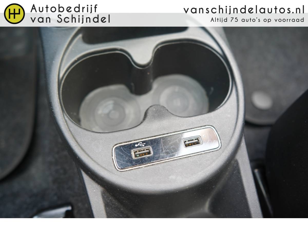 Fiat 500 Fiat 500 1.0 HYBRID DOLCEVITA SEPT 2021 ORIGINEEL NEDERLANDS PANORAMADAK LEDER ECC AIRCO CRUISECONTROL PARKEERSENSOREN BLUETOOTH 15INCH LMV ELECTR.RAMEN/SPIEGELS