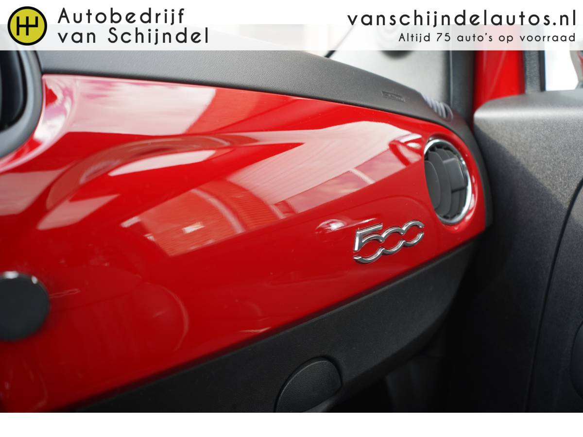 Fiat 500 Fiat 500 1.0 HYBRID DOLCEVITA SEPT 2021 ORIGINEEL NEDERLANDS PANORAMADAK LEDER ECC AIRCO CRUISECONTROL PARKEERSENSOREN BLUETOOTH 15INCH LMV ELECTR.RAMEN/SPIEGELS