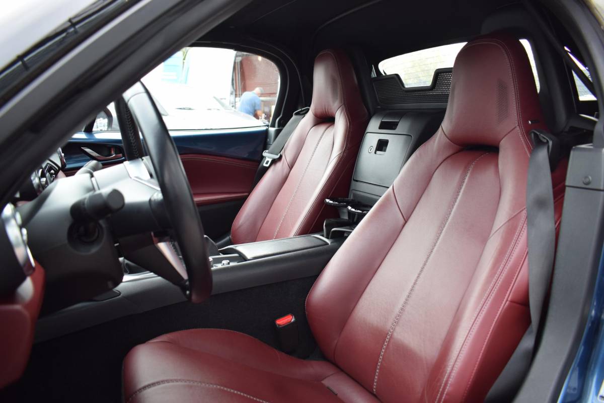 Mazda MX-5 Mazda MX-5 1.5 SkyActiv-G 132 Ginzan | Zeer Zeldzaam! | Sportuitlaat | Leer | Stoelverwarming