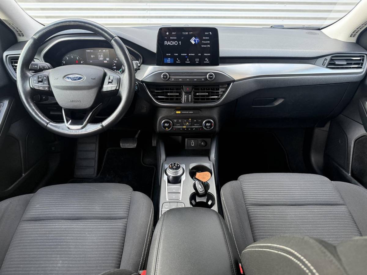 Ford Focus Ford Focus Wagon 1.0 EcoBoost Titanium Business 2e Eigenaar|Navi|Camera|Clima|Cruise|Stoelverwarming|Carplay|APK tot 06-2027
