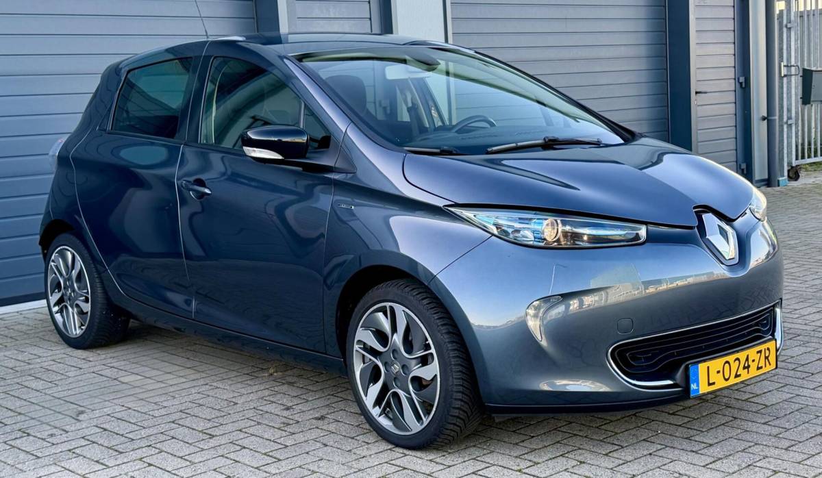Renault ZOE Renault Zoe R110 Limited 41 kWh 🔋 | Koop Accu | LAGE KM | Camera | Carplay | BOSE | 5 Deurs |