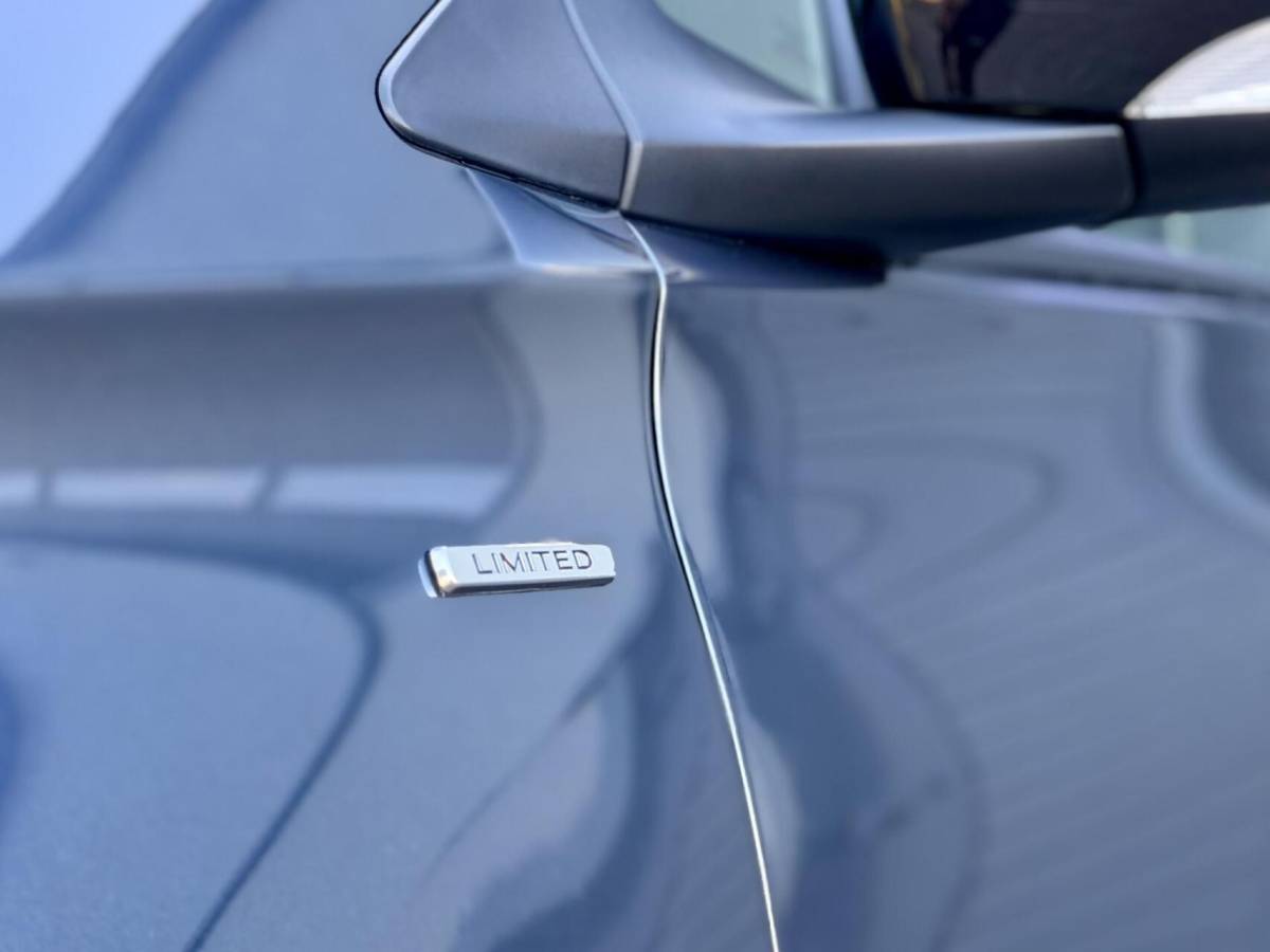 Renault ZOE Renault Zoe R110 Limited 41 kWh 🔋 | Koop Accu | LAGE KM | Camera | Carplay | BOSE | 5 Deurs |