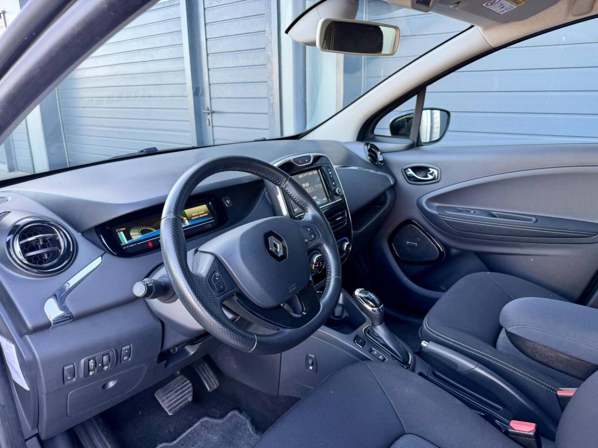 Renault ZOE Renault Zoe R110 Limited 41 kWh 🔋 | Koop Accu | LAGE KM | Camera | Carplay | BOSE | 5 Deurs |