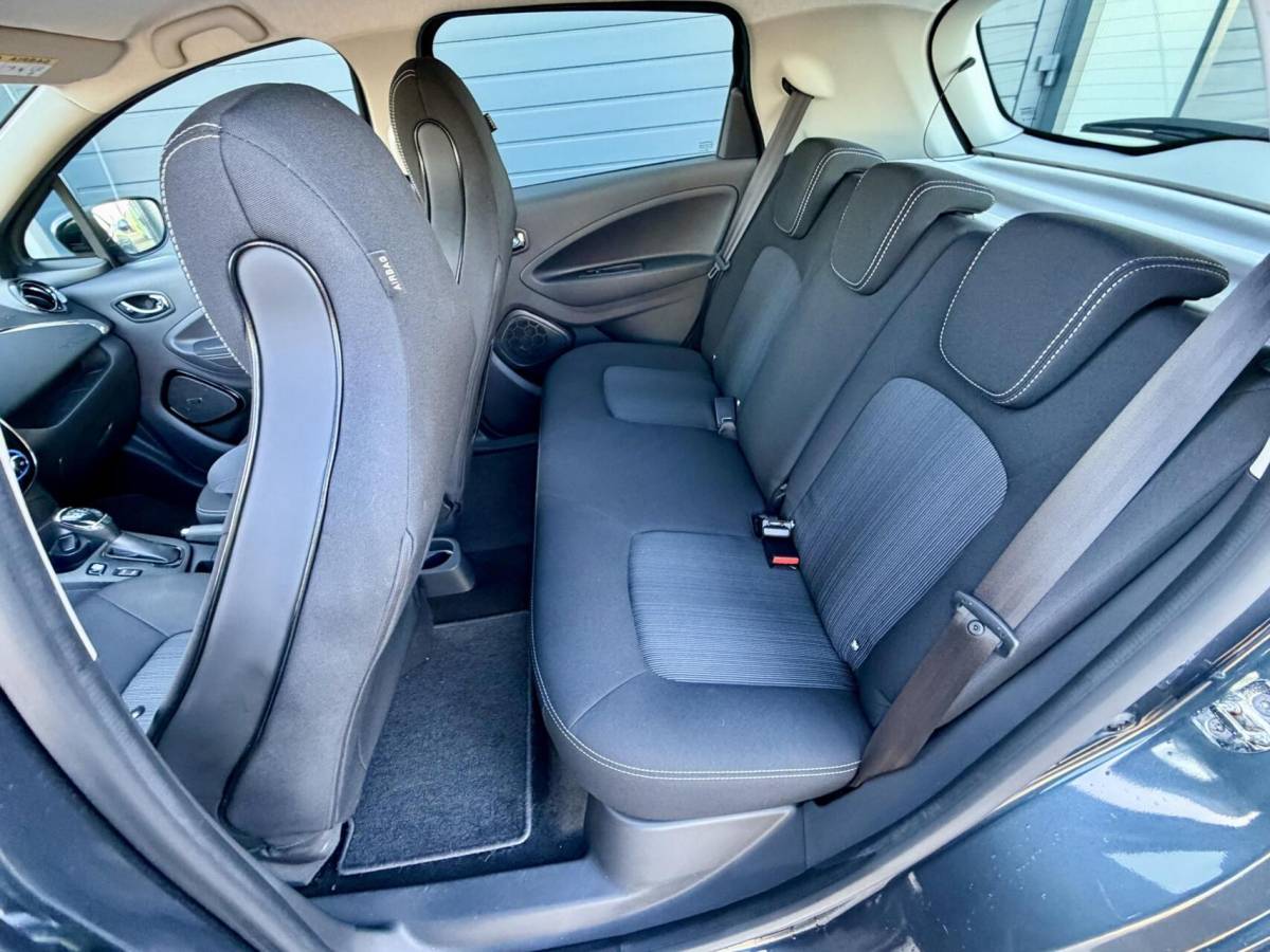 Renault ZOE Renault Zoe R110 Limited 41 kWh 🔋 | Koop Accu | LAGE KM | Camera | Carplay | BOSE | 5 Deurs |