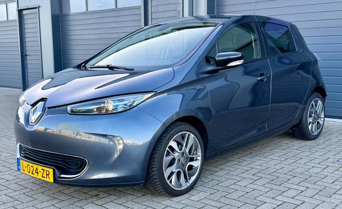 Renault ZOE Renault Zoe R110 Limited 41 kWh 🔋 | Koop Accu | LAGE KM | Camera | Carplay | BOSE | 5 Deurs |