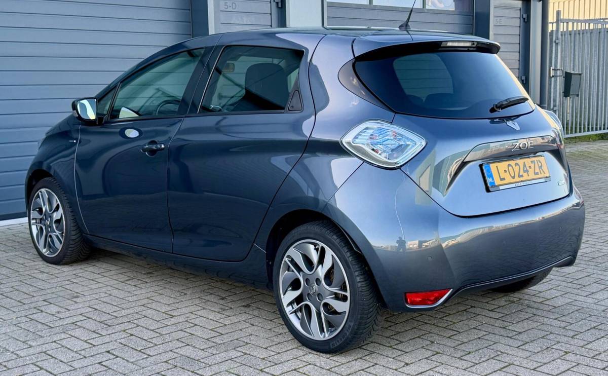 Renault ZOE Renault Zoe R110 Limited 41 kWh 🔋 | Koop Accu | LAGE KM | Camera | Carplay | BOSE | 5 Deurs |