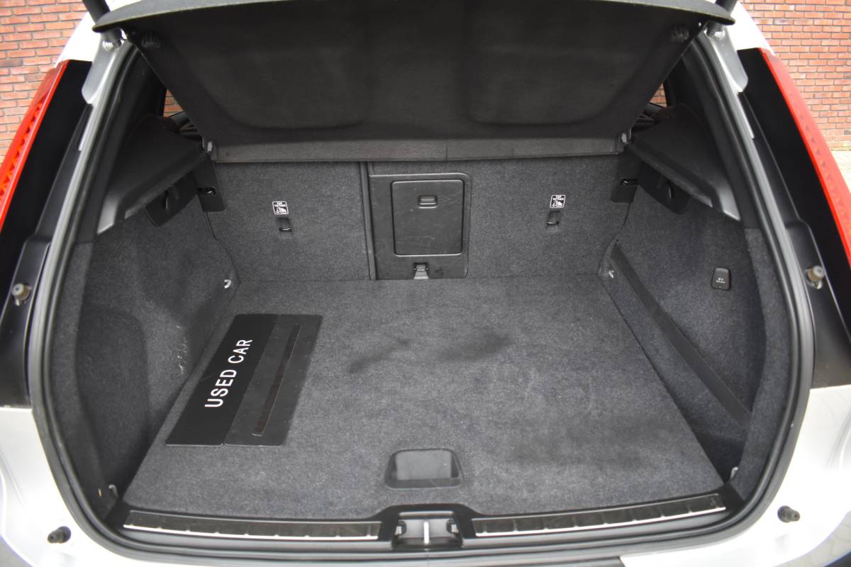 Volvo XC40 Volvo XC40 T4 190PK Automaat Inscription | 19” | All-Season | Trekhaak |
