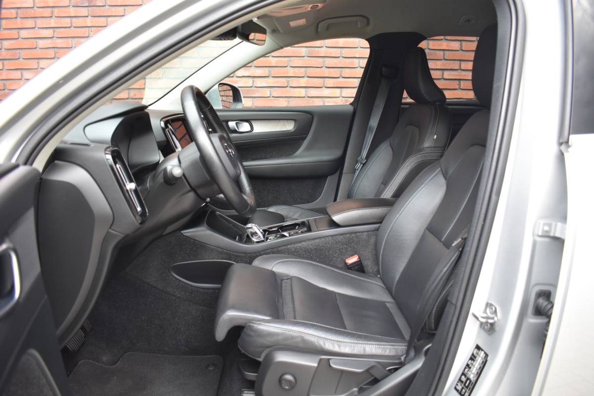 Volvo XC40 Volvo XC40 T4 190PK Automaat Inscription | 19” | All-Season | Trekhaak |