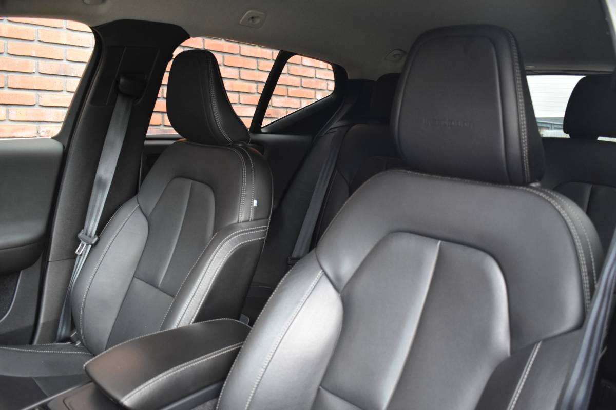 Volvo XC40 Volvo XC40 T4 190PK Automaat Inscription | 19” | All-Season | Trekhaak |
