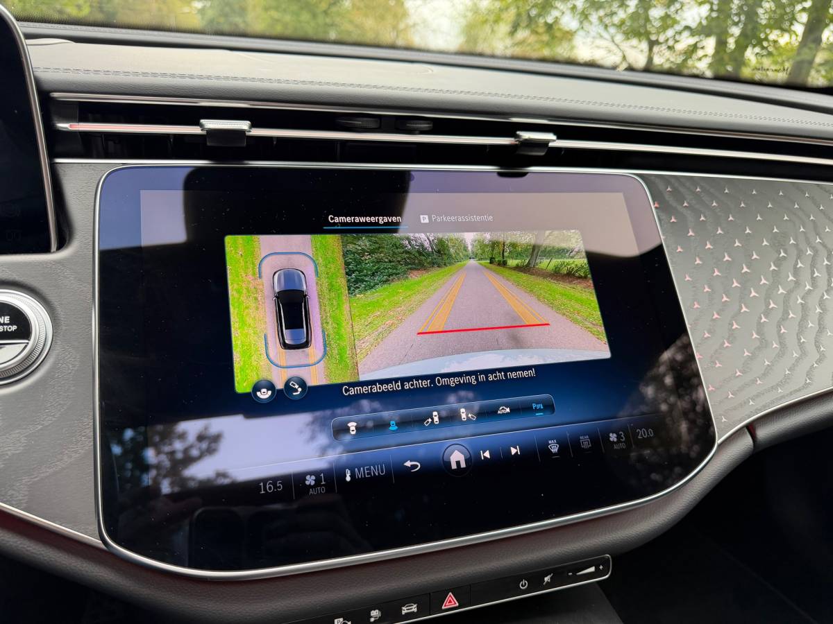 Mercedes-Benz E-Klasse Mercedes-Benz E-klasse Estate 300 de 4MATIC AMG Line | Superscreen | Pano | Burmester | Nightpakket | BTW |