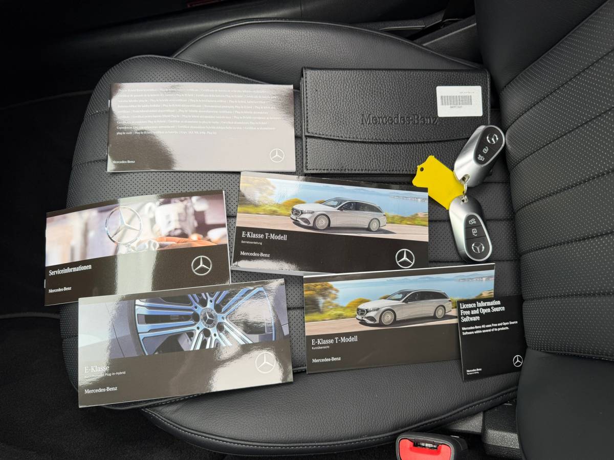 Mercedes-Benz E-Klasse Mercedes-Benz E-klasse Estate 300 de 4MATIC AMG Line | Superscreen | Pano | Burmester | Nightpakket | BTW |