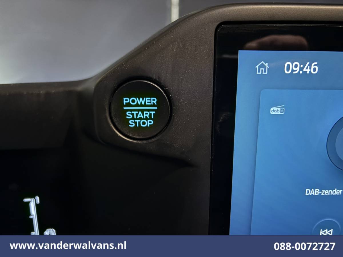 Ford Transit Custom Ford Transit Custom 2.0 TDCI 136pk L2H1 Euro6 Airco | Camera | LED | Apple Carplay | Cruisecontrol Android Auto, Verwarmde Voorruit, Parkeersensoren, Bijrijdersbank, 2740kg trekvermogen