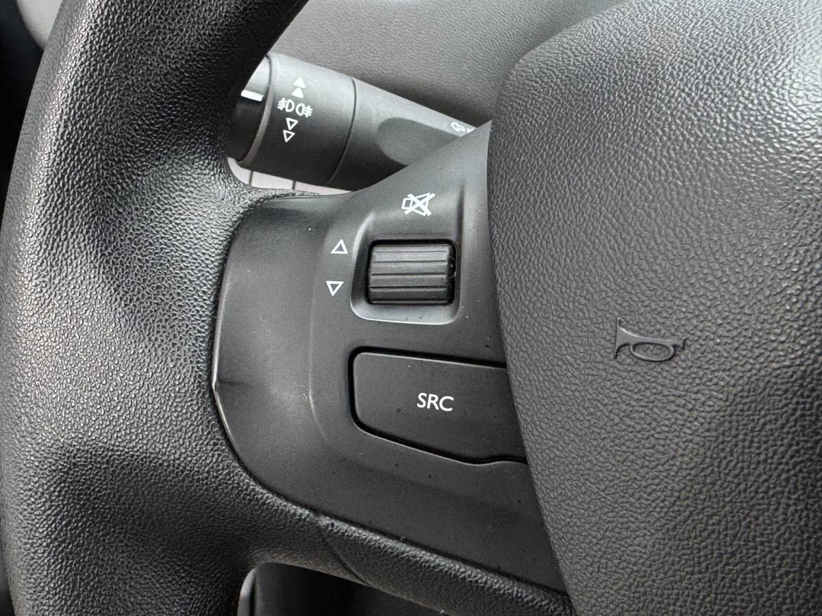 Peugeot 208 Peugeot 208 1.2 PureTech Blue Lion Navi|Airco|trekhaak|Cruise|PDC|Carplay|N.A.P|APK tot 05-2027