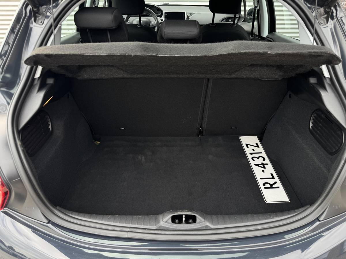 Peugeot 208 Peugeot 208 1.2 PureTech Blue Lion Navi|Airco|trekhaak|Cruise|PDC|Carplay|N.A.P|APK tot 05-2027