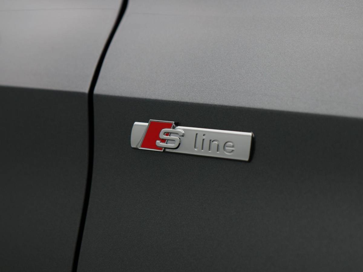Audi A3 Audi A3 Sportback 45 TFSi e 245 Pk S line Competition | Stoelverwarming | Camera | Virtual Cockpit | CarPlay | Matrix LED | 18 Inch | 55.125 Km !!