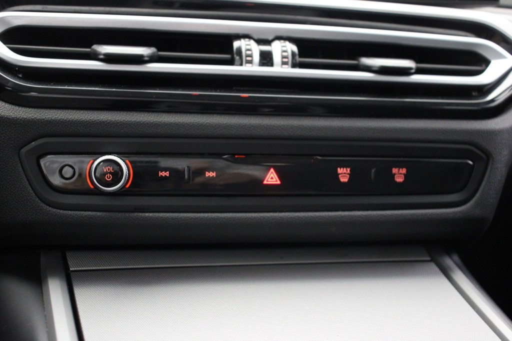 BMW 3 Serie Bmw 3-serie Touring 320e – Digitaal Cockpit, Carplay, Cruise, Trekhaak