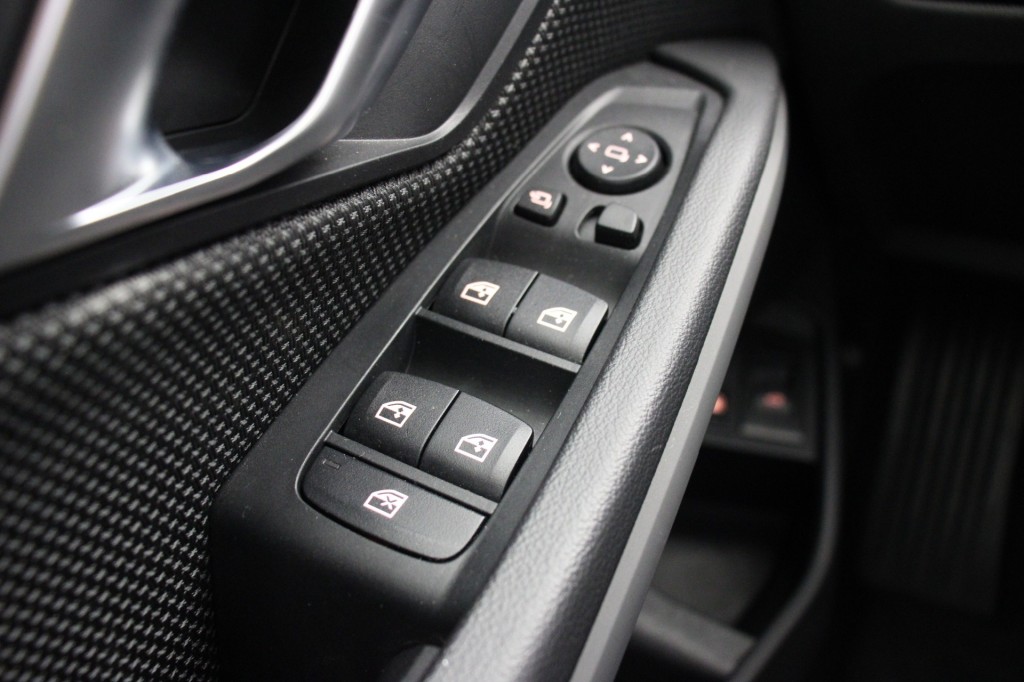 BMW 3 Serie Bmw 3-serie Touring 320e – Digitaal Cockpit, Carplay, Cruise, Trekhaak
