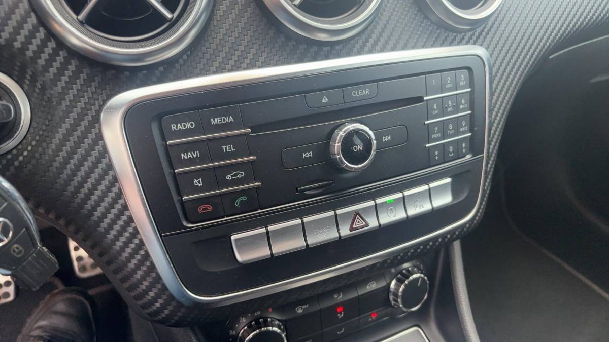 Mercedes-Benz A-Klasse Mercedes-Benz A-klasse 160 AMG Night Edition TREKHAAK / FULL LED / PARKEERSENSOREN / NAVI / AIRCO / PDC / BLUETOOTH / CRUISE / NL-AUTO
