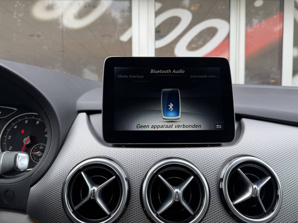 Mercedes-Benz B-Klasse Mercedes-Benz B-klasse 180 Ambition / Automaat / Sensoren V+A / Stoelverwarming /