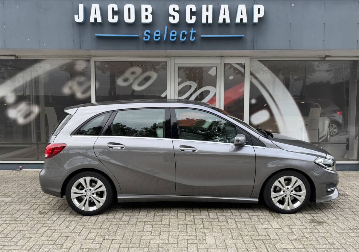 Mercedes-Benz B-Klasse Mercedes-Benz B-klasse 180 Ambition / Automaat / Sensoren V+A / Stoelverwarming /