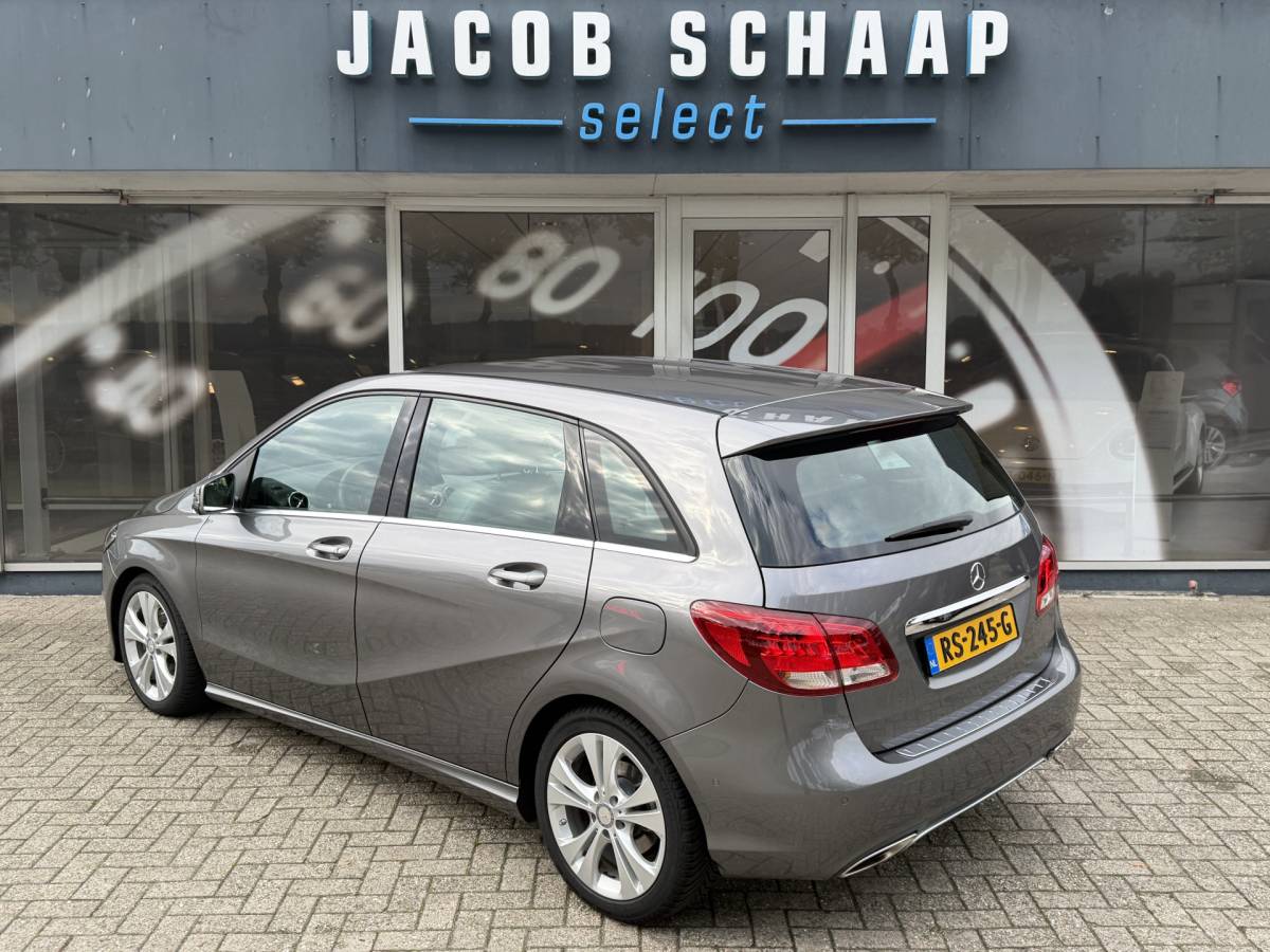Mercedes-Benz B-Klasse Mercedes-Benz B-klasse 180 Ambition / Automaat / Sensoren V+A / Stoelverwarming /