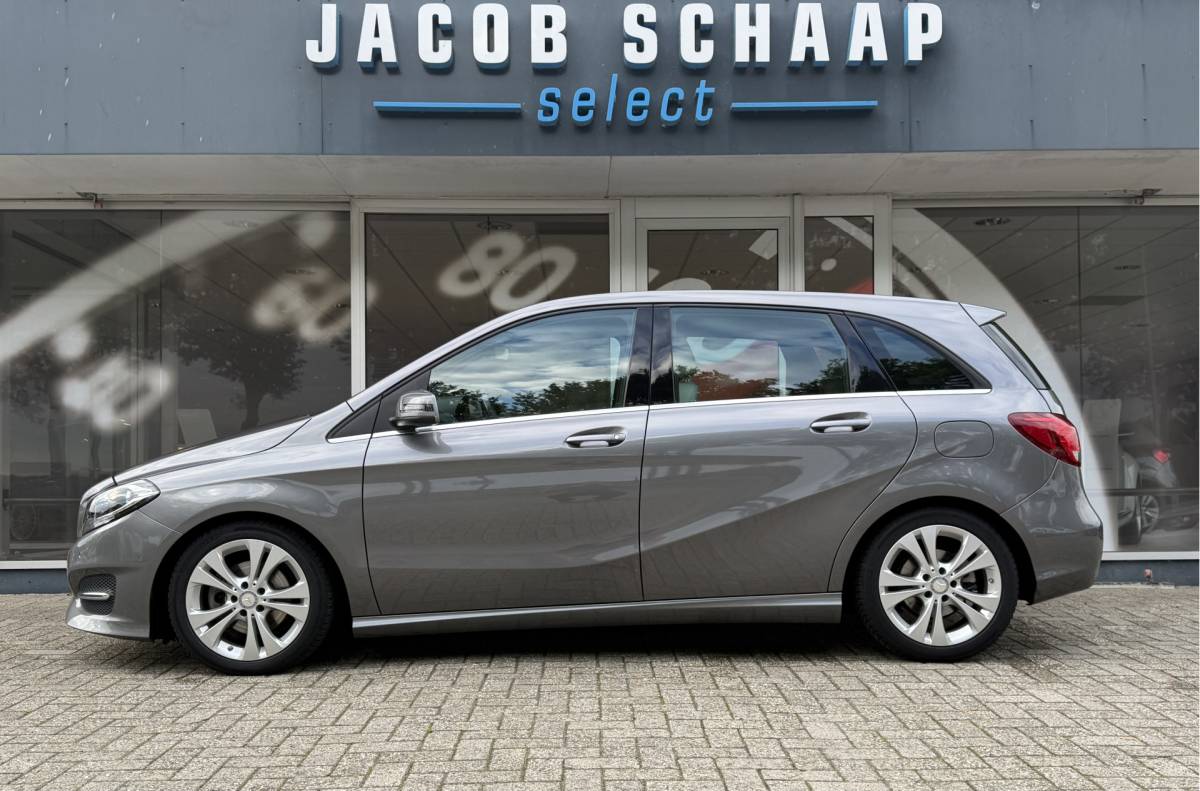 Mercedes-Benz B-Klasse Mercedes-Benz B-klasse 180 Ambition / Automaat / Sensoren V+A / Stoelverwarming /