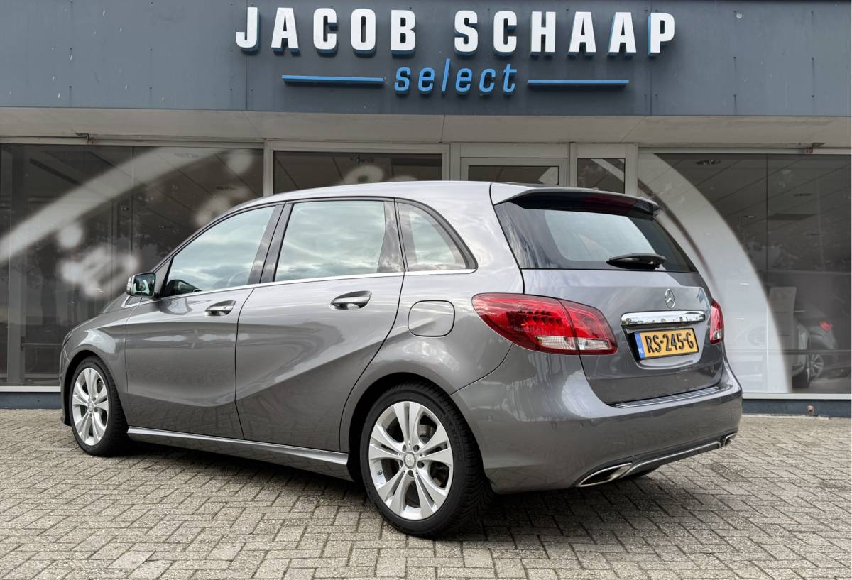 Mercedes-Benz B-Klasse Mercedes-Benz B-klasse 180 Ambition / Automaat / Sensoren V+A / Stoelverwarming /