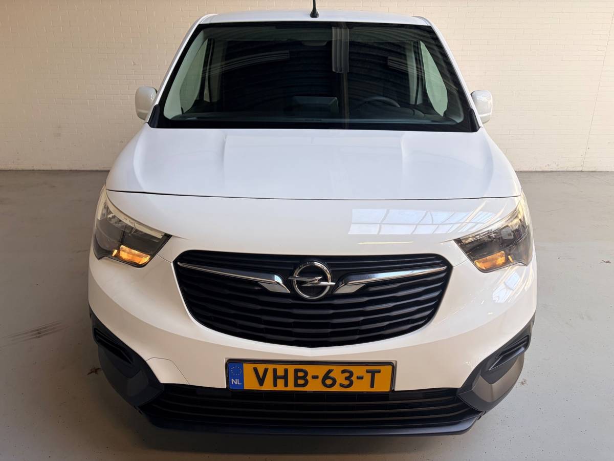 Opel Combo Opel Combo 1.5D 102pk euro6 L1H1 Edition, Kasten, Trekhaak, Airco, Navigatie, CruiseControl, RIJKLAARPRIJS!