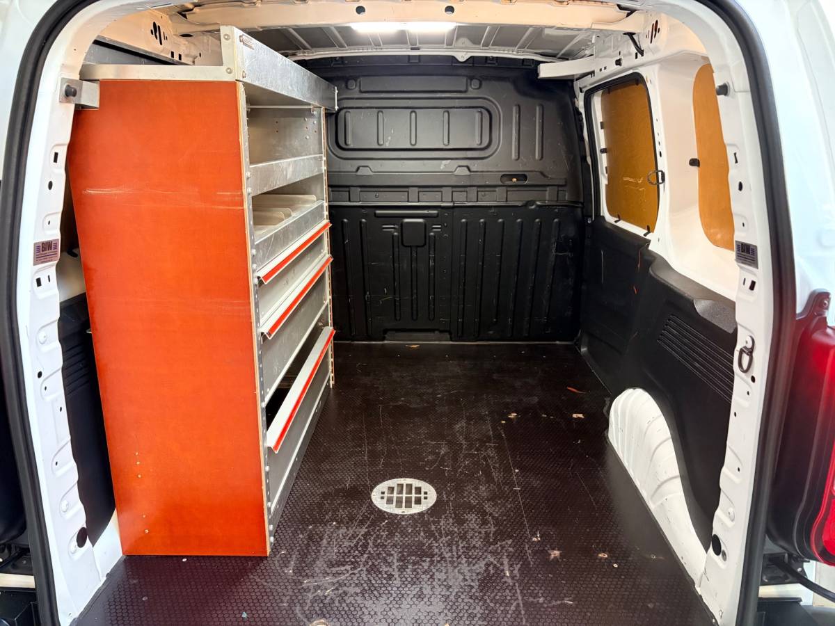 Opel Combo Opel Combo 1.5D 102pk euro6 L1H1 Edition, Kasten, Trekhaak, Airco, Navigatie, CruiseControl, RIJKLAARPRIJS!