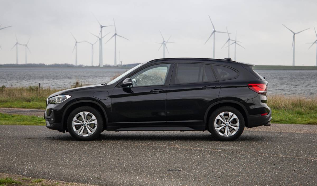 BMW X1 BMW X1 xDrive25e Executive TREKHAAK / CARPLAY / CAMERA / AIRCO / CRUISE CONTROLE / PHEV