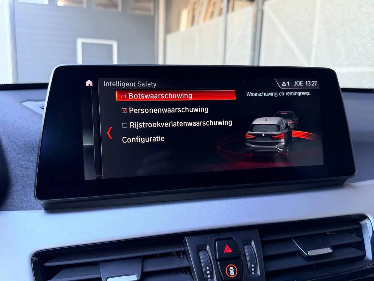 BMW X1 BMW X1 xDrive25e Executive TREKHAAK / CARPLAY / CAMERA / AIRCO / CRUISE CONTROLE / PHEV