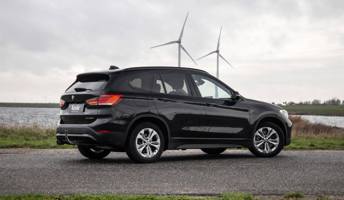 BMW X1 BMW X1 xDrive25e Executive TREKHAAK / CARPLAY / CAMERA / AIRCO / CRUISE CONTROLE / PHEV