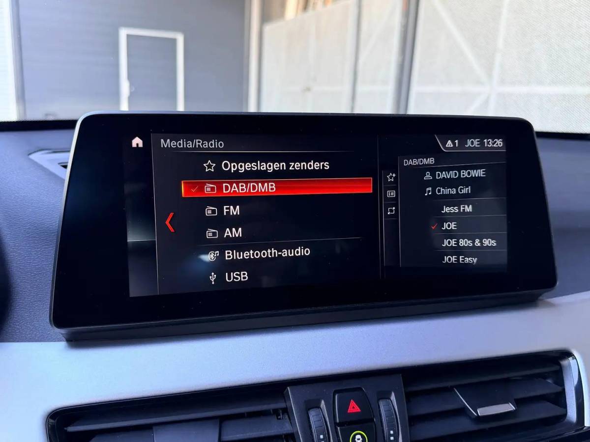 BMW X1 BMW X1 xDrive25e Executive TREKHAAK / CARPLAY / CAMERA / AIRCO / CRUISE CONTROLE / PHEV