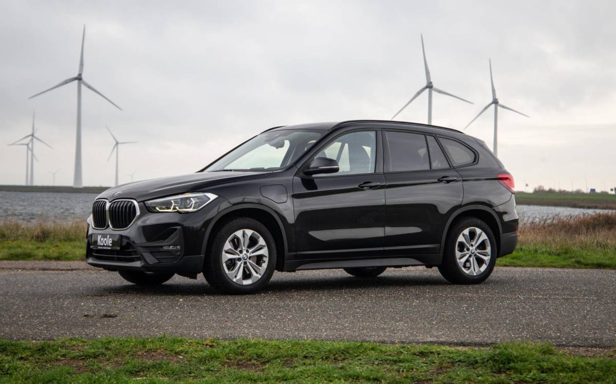 BMW X1 BMW X1 xDrive25e Executive TREKHAAK / CARPLAY / CAMERA / AIRCO / CRUISE CONTROLE / PHEV