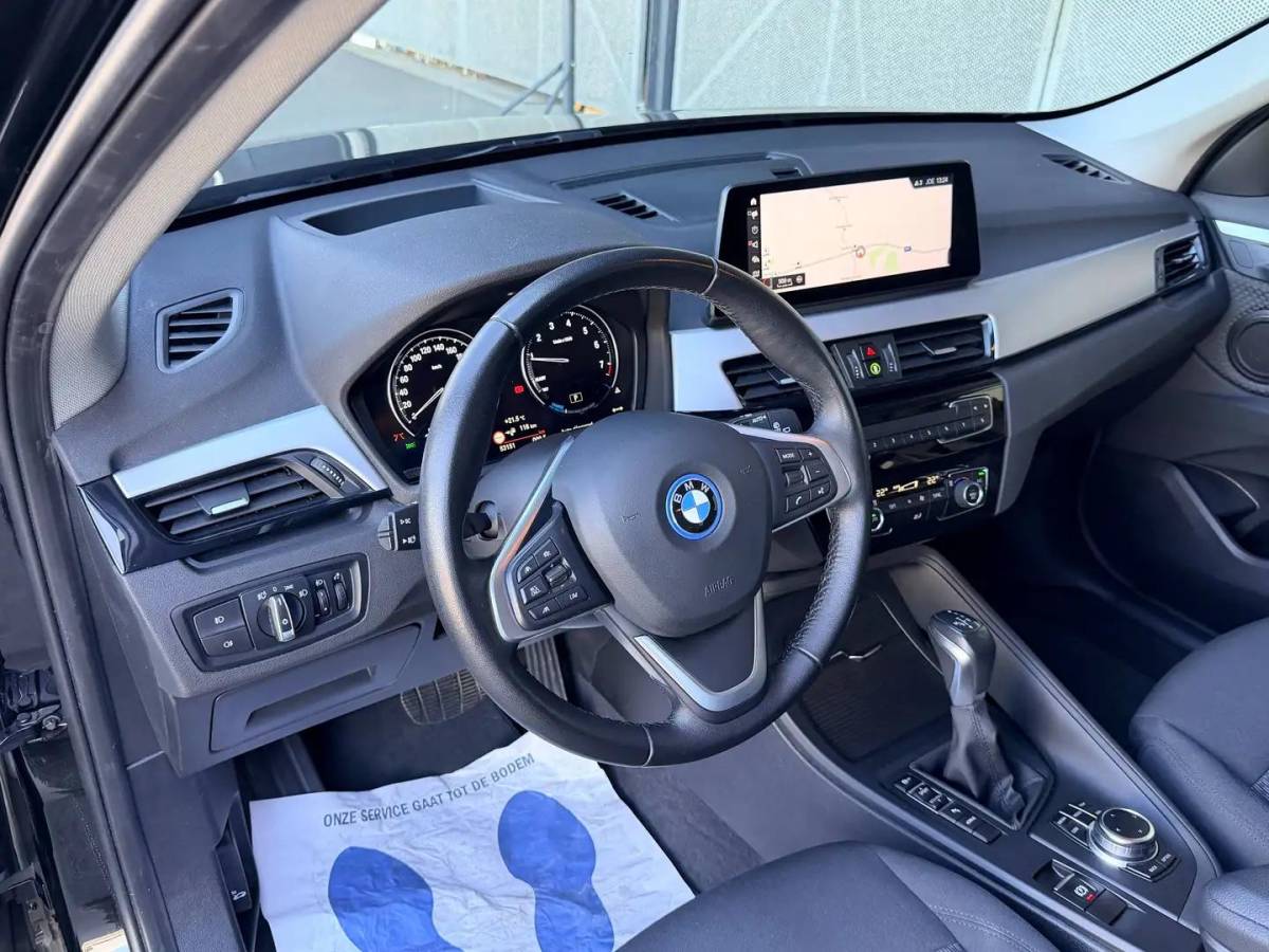 BMW X1 BMW X1 xDrive25e Executive TREKHAAK / CARPLAY / CAMERA / AIRCO / CRUISE CONTROLE / PHEV