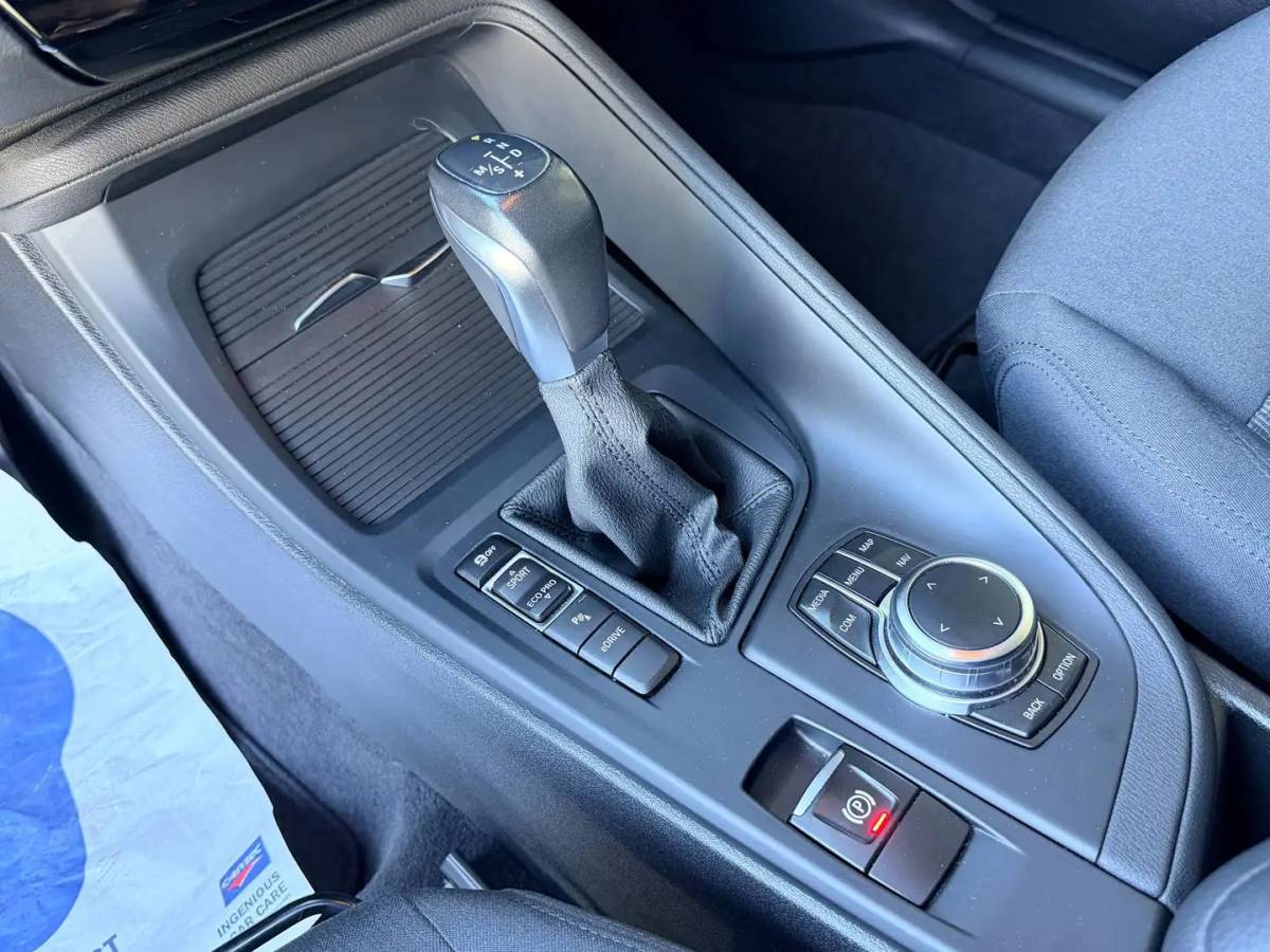 BMW X1 BMW X1 xDrive25e Executive TREKHAAK / CARPLAY / CAMERA / AIRCO / CRUISE CONTROLE / PHEV
