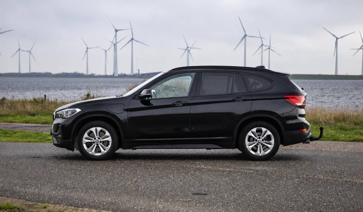 BMW X1 BMW X1 xDrive25e Executive TREKHAAK / CARPLAY / CAMERA / AIRCO / CRUISE CONTROLE / PHEV