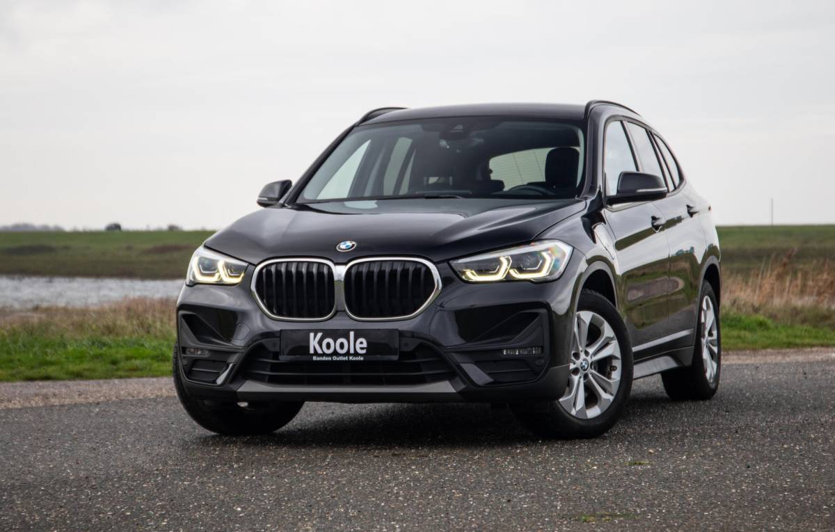 BMW X1 BMW X1 xDrive25e Executive TREKHAAK / CARPLAY / CAMERA / AIRCO / CRUISE CONTROLE / PHEV
