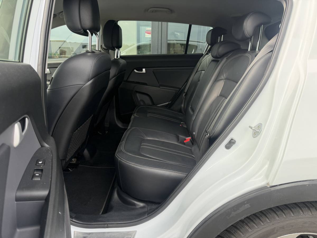 Kia Sportage Kia Sportage 1.6 GDI Super Pack Leer | Verw. stoelen | Navigatie | Camera