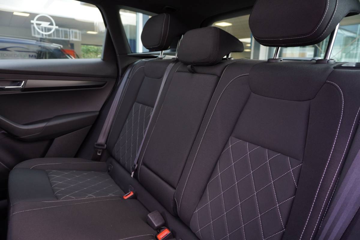 Škoda Karoq Skoda Karoq 1.5 TSI ACT Sportline Business Automaat | Carplay | Elek. pakket | Vol opties | 2022 | Facelift | Inruil mogelijk